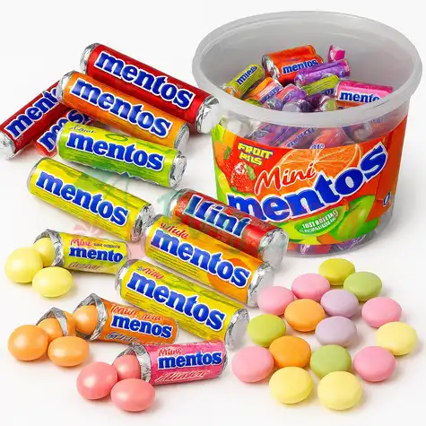 Упаковка фруктових жувальних цукерок Mentos mini fruit mix у відрі, 120шт.